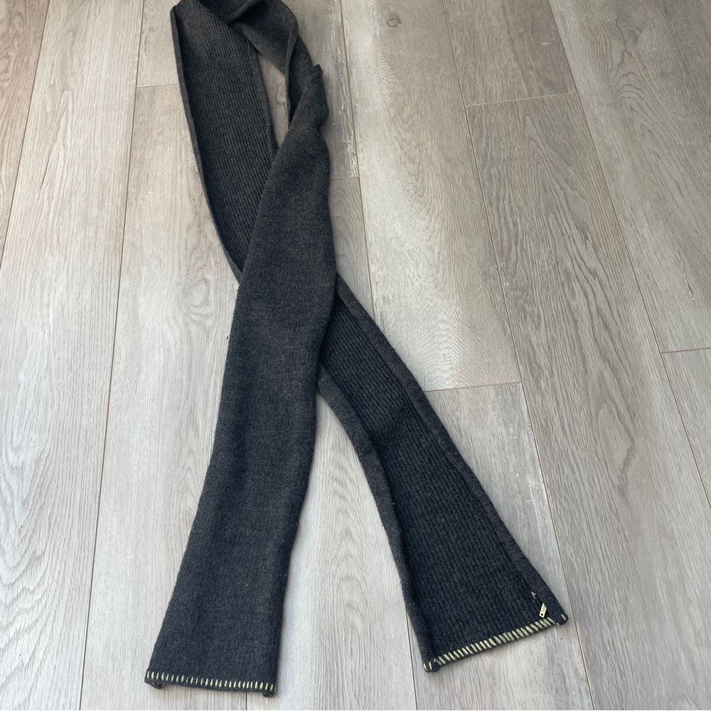 Lululemon Wool Scarf long thin rectangular knit womens Gray (one size) casual